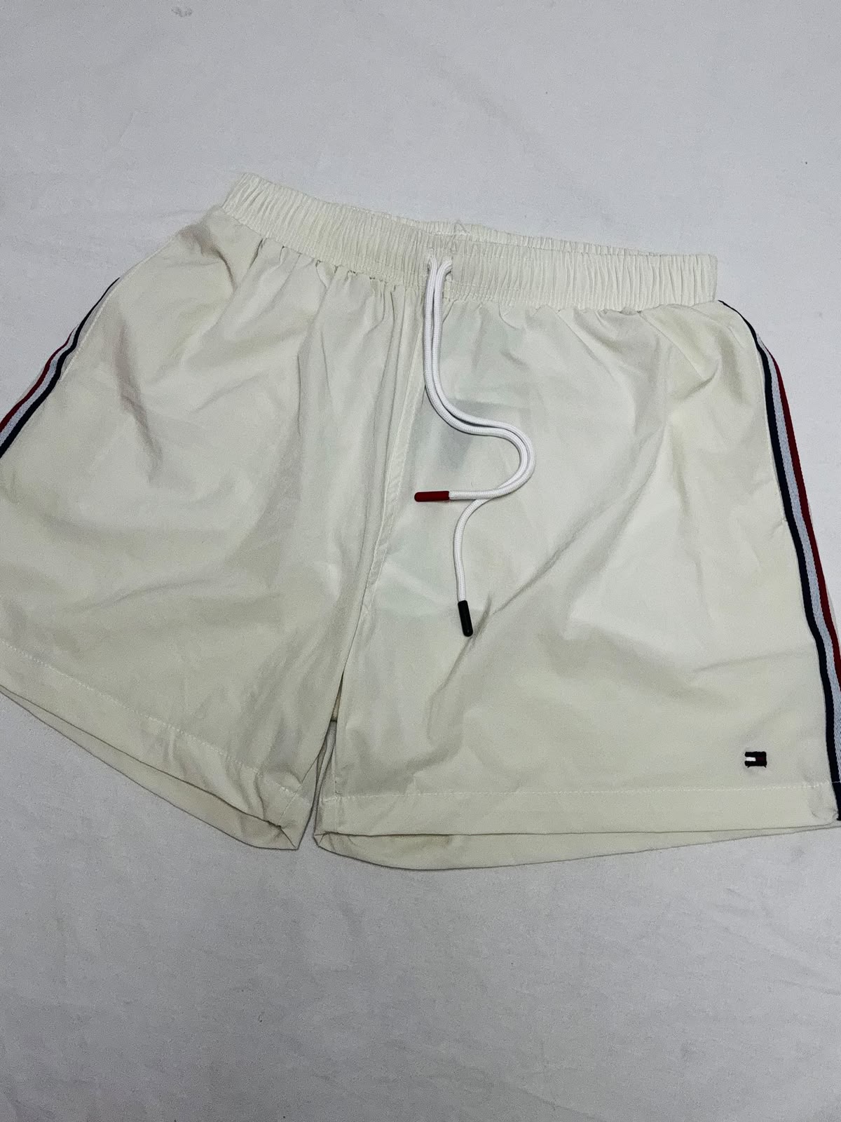 Short Tactel Premium Tommy Hilfiger – Bege
